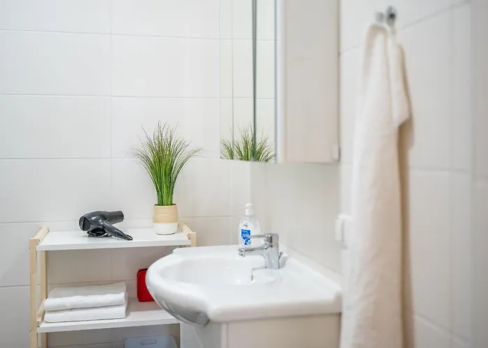 M&o Apartment, Zentral In Innenstadt-& Bahnhofsnaehe - Parkgarage Apartment