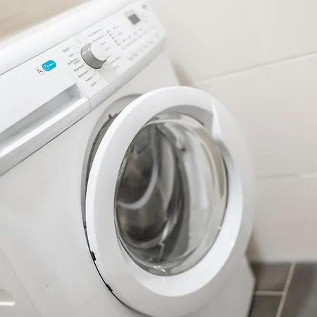 M&o Apartment, Zentral In Innenstadt-& Bahnhofsnaehe - Parkgarage Lejlighed