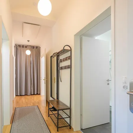 Apartmán M&o Apartment, Zentral In Innenstadt-& Bahnhofsnaehe - Parkgarage *