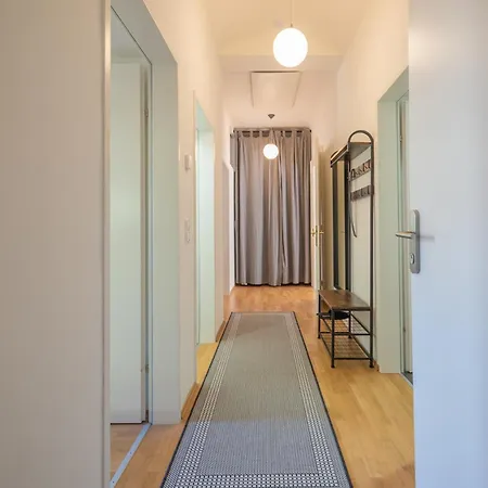 M&o Apartment, Zentral In Innenstadt-& Bahnhofsnaehe - Parkgarage * Štýrský Hradec