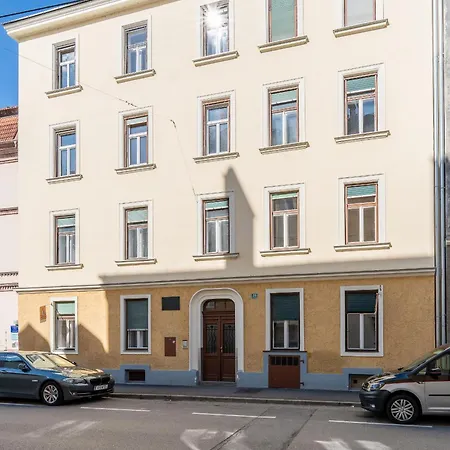 M&o Apartment, Zentral In Innenstadt-& Bahnhofsnaehe - Parkgarage Lejlighed Graz
