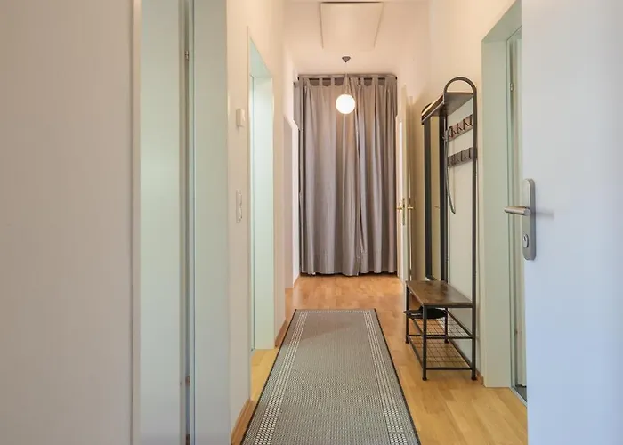 M&o Apartment, Zentral In Innenstadt-& Bahnhofsnaehe - Parkgarage * غراتس