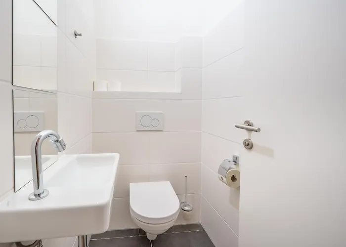 M&o Apartment, Zentral In Innenstadt-& Bahnhofsnaehe - Parkgarage